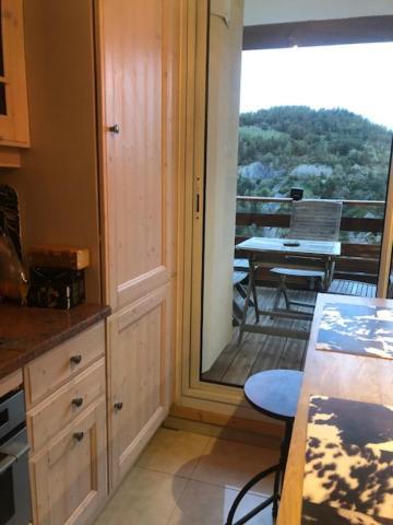 Appartement le champas à Enchastrayes Extérieur photo